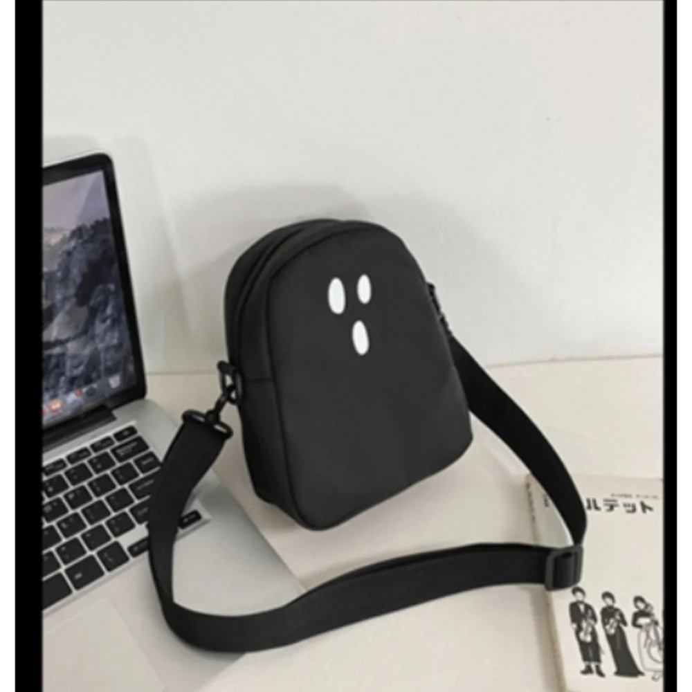Casper Ghost Face Crossbody Bag Suprised Small Halloween Bag - Picture 8 of 11